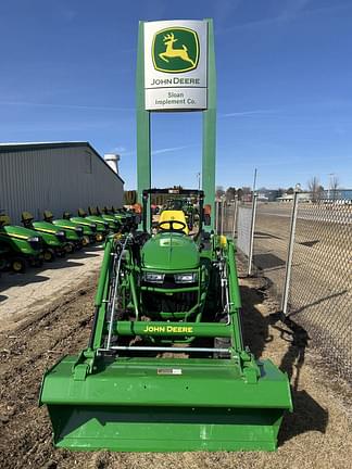 Image of John Deere 2038R equipment image 4