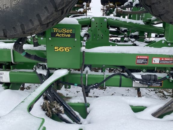 Image of John Deere 2230FH equipment image 2