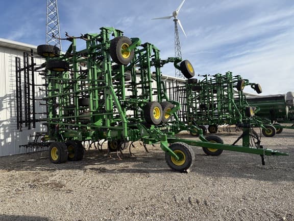 Image of John Deere 2230FH equipment image 3