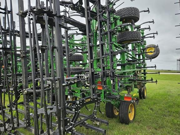 Image of John Deere 2230FH equipment image 2