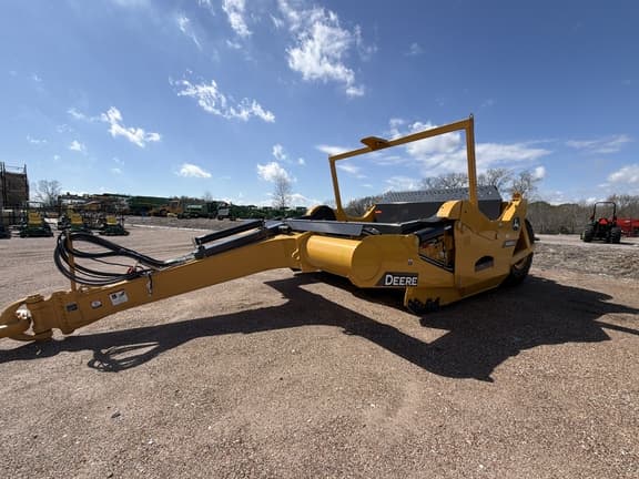 Image of John Deere 2412DE equipment image 1