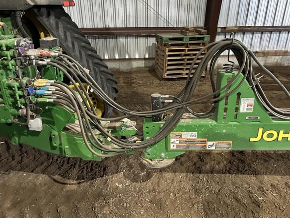 Image of John Deere 2680H equipment image 1