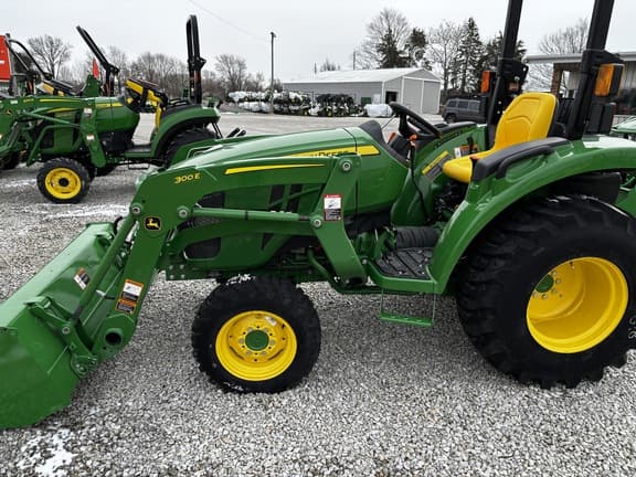 Image of John Deere 3025D Primary image