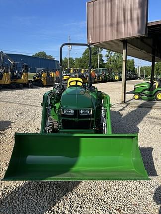 Image of John Deere 3025E equipment image 2