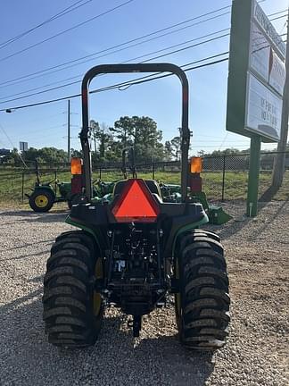 Image of John Deere 3025E equipment image 4