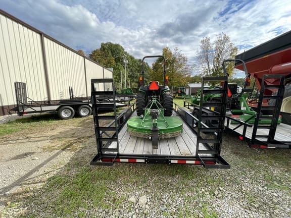 Image of John Deere 3025E equipment image 1