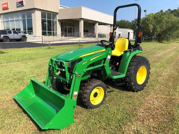 2025 John Deere 3032E Equipment Image0