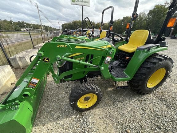 Image of John Deere 3032E Primary image