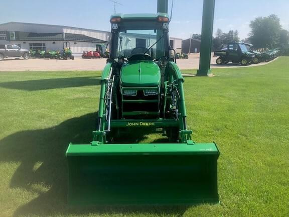 Image of John Deere 3033R equipment image 1