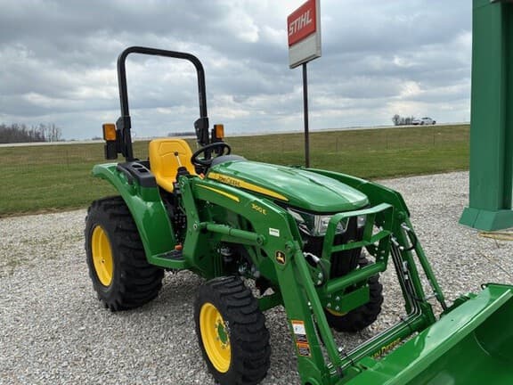 Image of John Deere 3035D equipment image 1