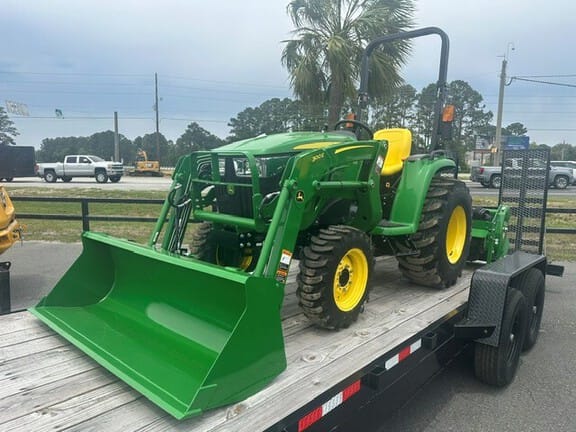 2025 John Deere 3038E Equipment Image0
