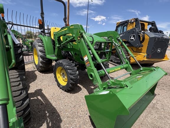 Image of John Deere 3038E equipment image 2
