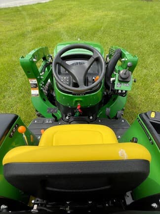 Image of John Deere 3038E equipment image 1