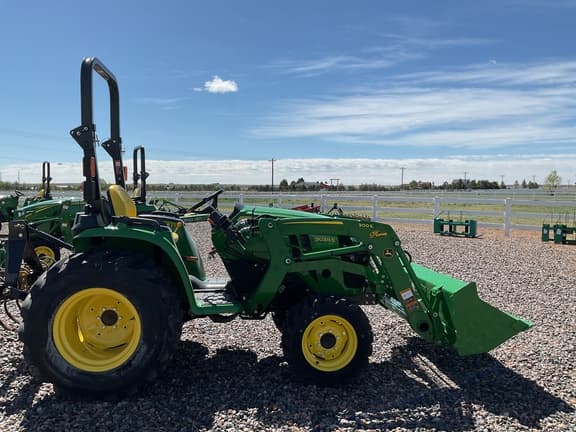 Image of John Deere 3038E equipment image 2