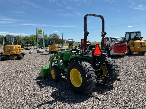 Image of John Deere 3038E equipment image 1