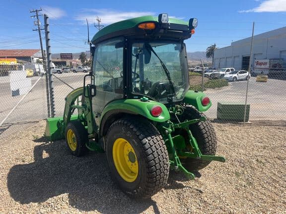 Image of John Deere 3039R equipment image 2