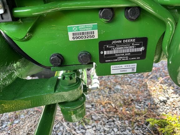 Image of John Deere 3046R equipment image 3