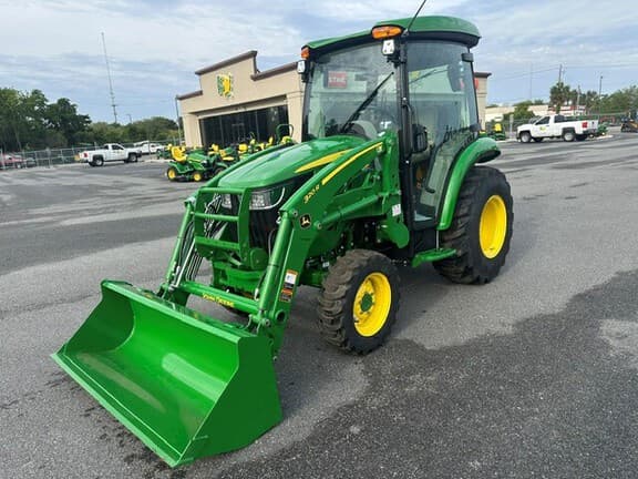 Image of John Deere 3046R equipment image 1