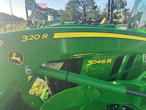 Image of John Deere 3046R equipment image 1