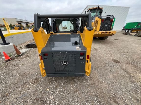 Image of John Deere 317G equipment image 3
