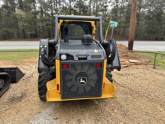Image of John Deere 320G equipment image 4