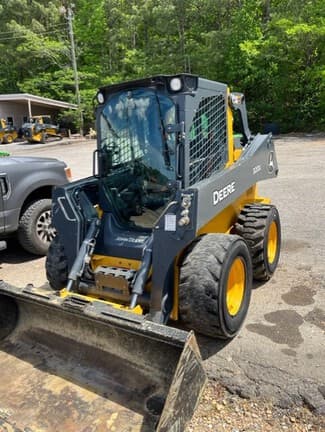 Image of John Deere 320G Primary image