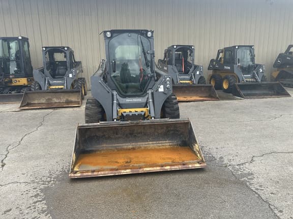 Image of John Deere 324G equipment image 1