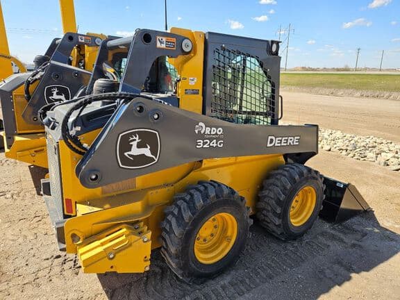 Image of John Deere 324G equipment image 3