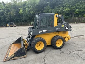 Image of John Deere 324G equipment image 1