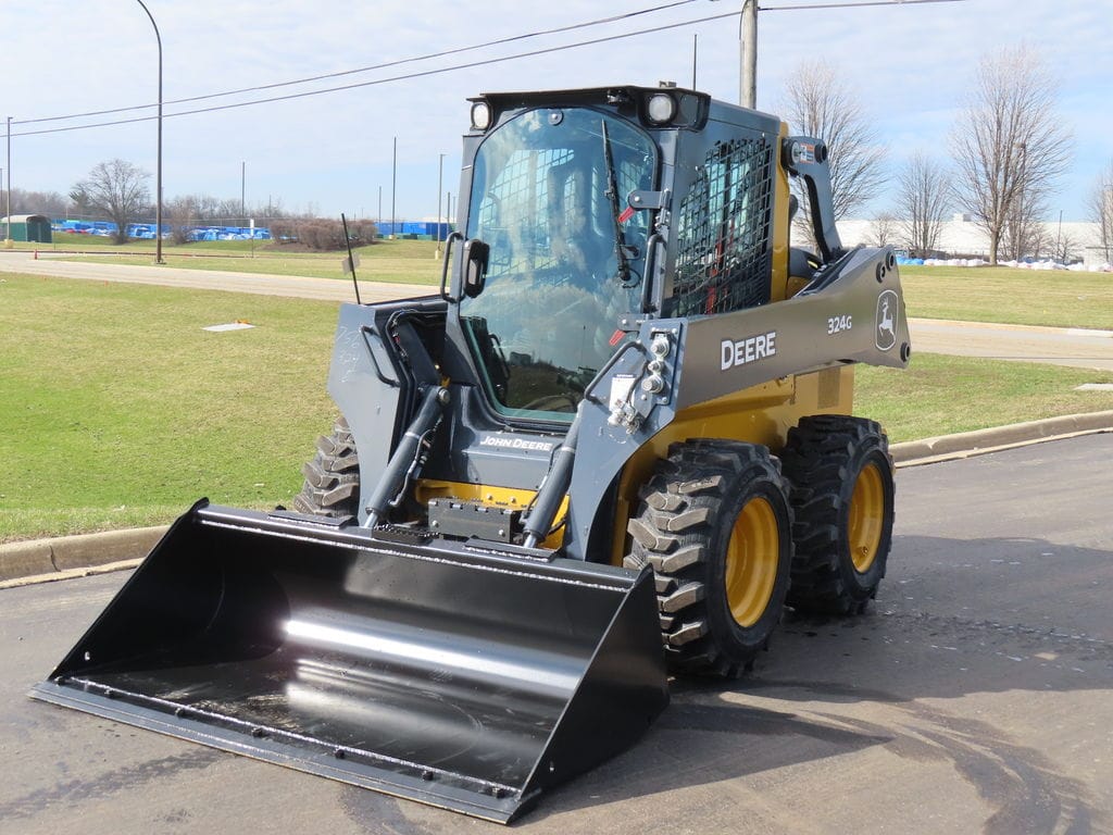 2025 John Deere 324G Equipment Image0