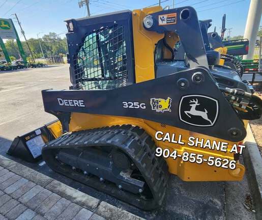 Image of John Deere 325G equipment image 2