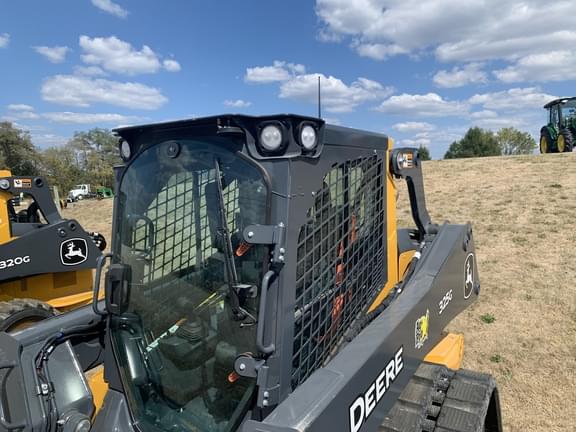 Image of John Deere 325G equipment image 2