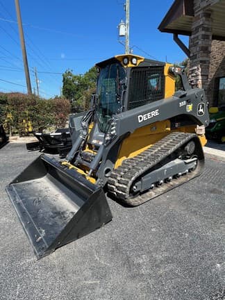 Image of John Deere 333P Primary image