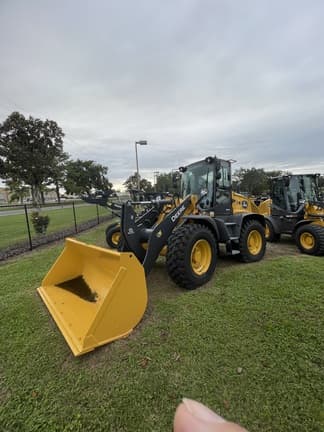 Image of John Deere 344P equipment image 2