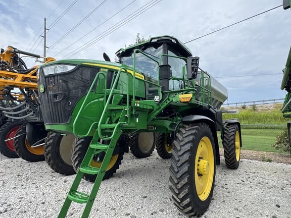 Image of John Deere 400R equipment image 2