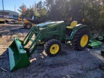 Image of John Deere 4044M equipment image 2