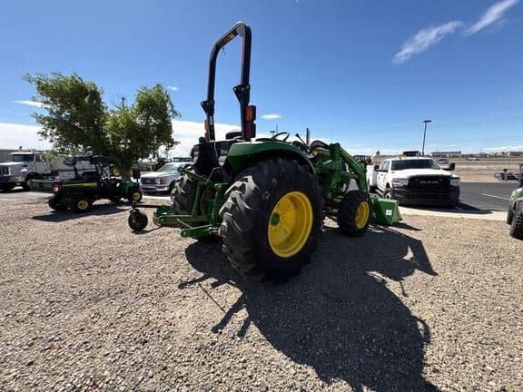 Image of John Deere 4044M equipment image 4