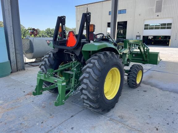 Image of John Deere 4044M equipment image 3