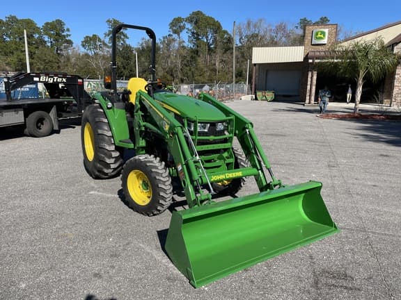 Image of John Deere 4044R equipment image 2