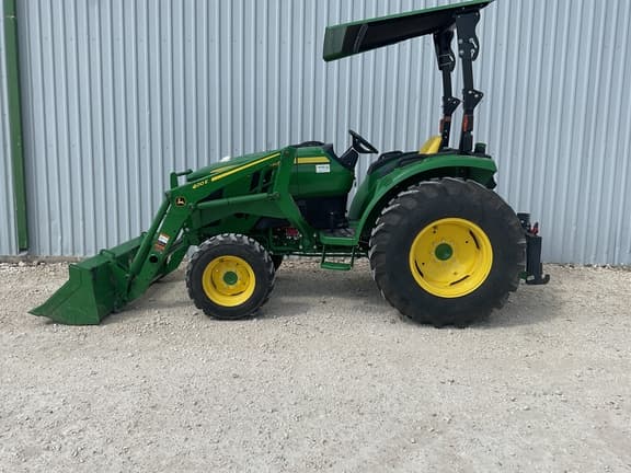 Image of John Deere 4052M equipment image 1