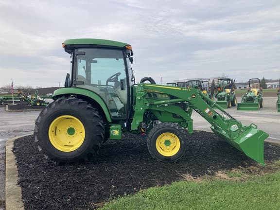 Image of John Deere 4052R equipment image 2