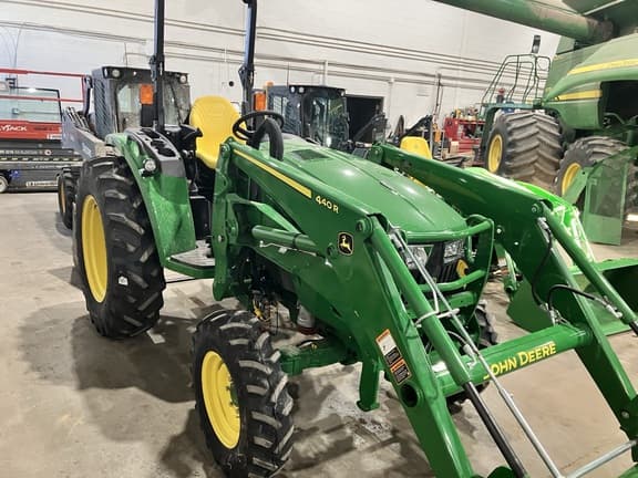 Image of John Deere 4052R Primary image