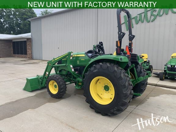Image of John Deere 4066M equipment image 3