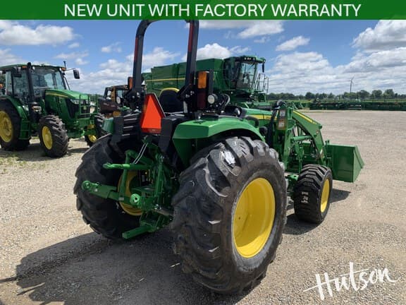 Image of John Deere 4066M equipment image 3