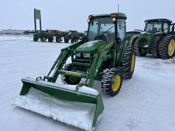 Image of John Deere 4075R equipment image 2