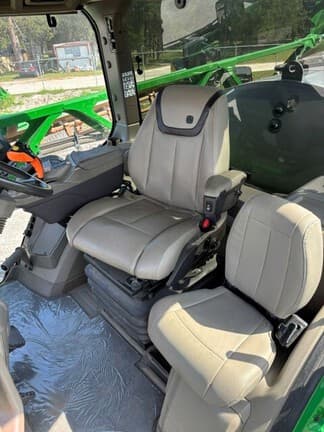 Image of John Deere 408R equipment image 4
