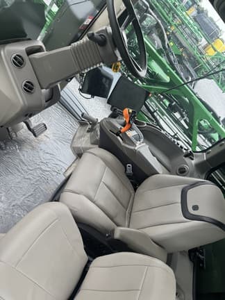 Image of John Deere 408R equipment image 4