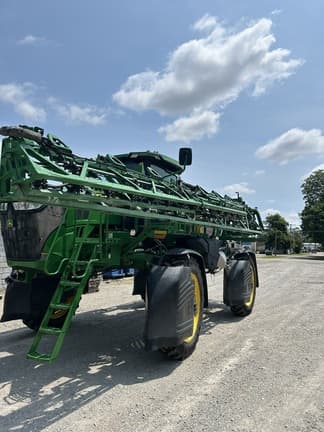 Image of John Deere 410R Primary image