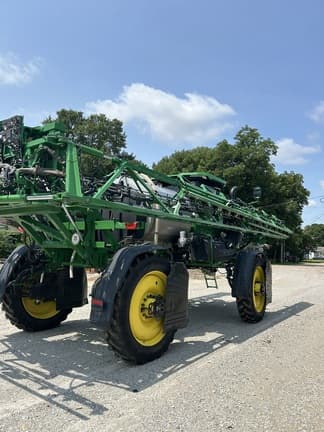 Image of John Deere 410R equipment image 3