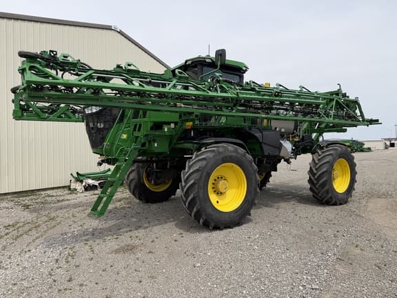 Image of John Deere 410R Primary image